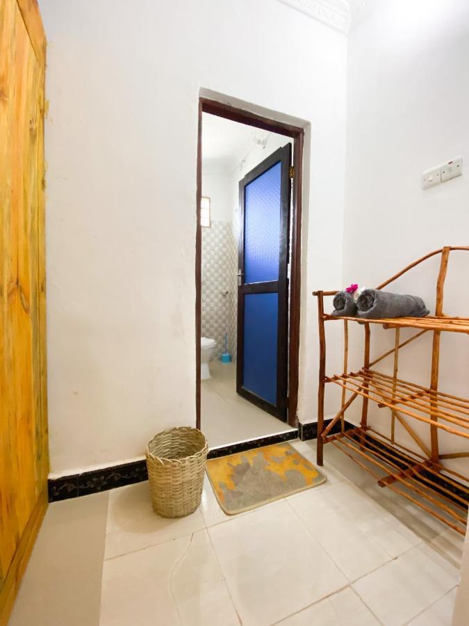 Lighthouse Guesthouse Нунгви Екстериор снимка