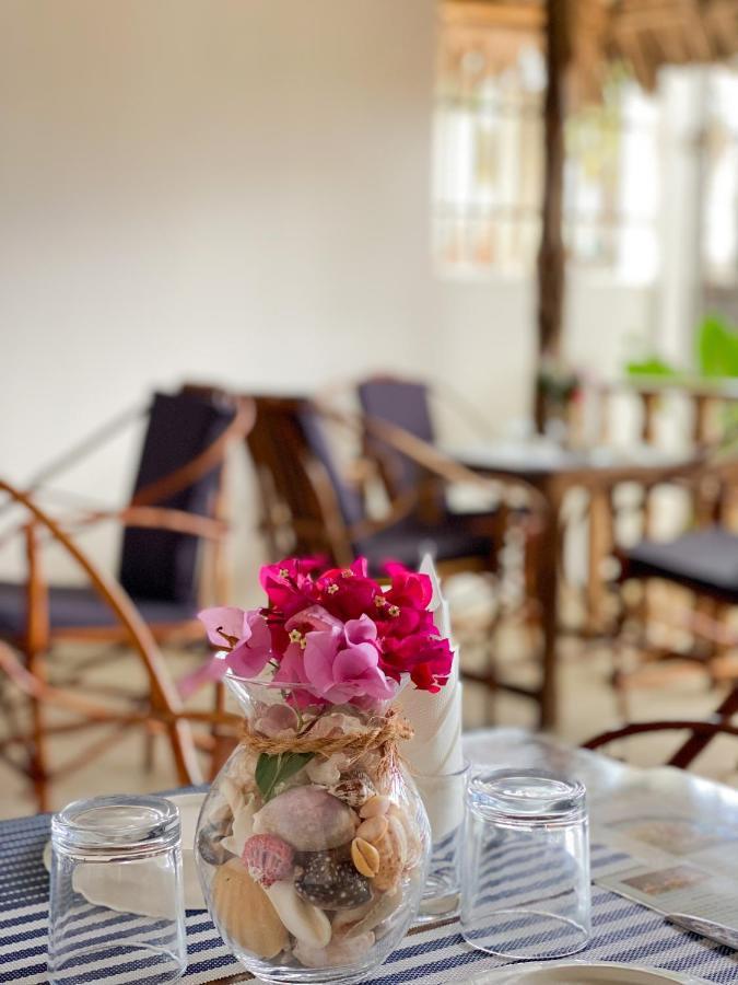 Lighthouse Guesthouse Нунгви Екстериор снимка