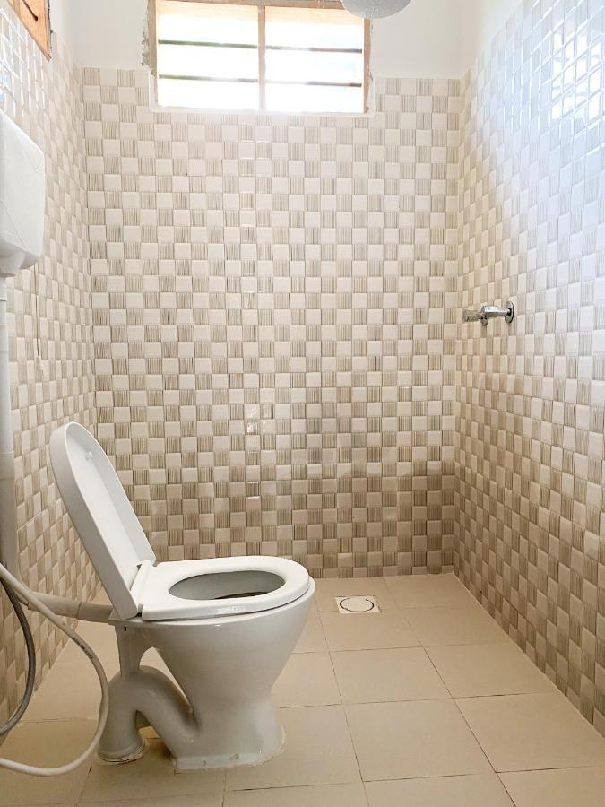 Lighthouse Guesthouse Нунгви Екстериор снимка