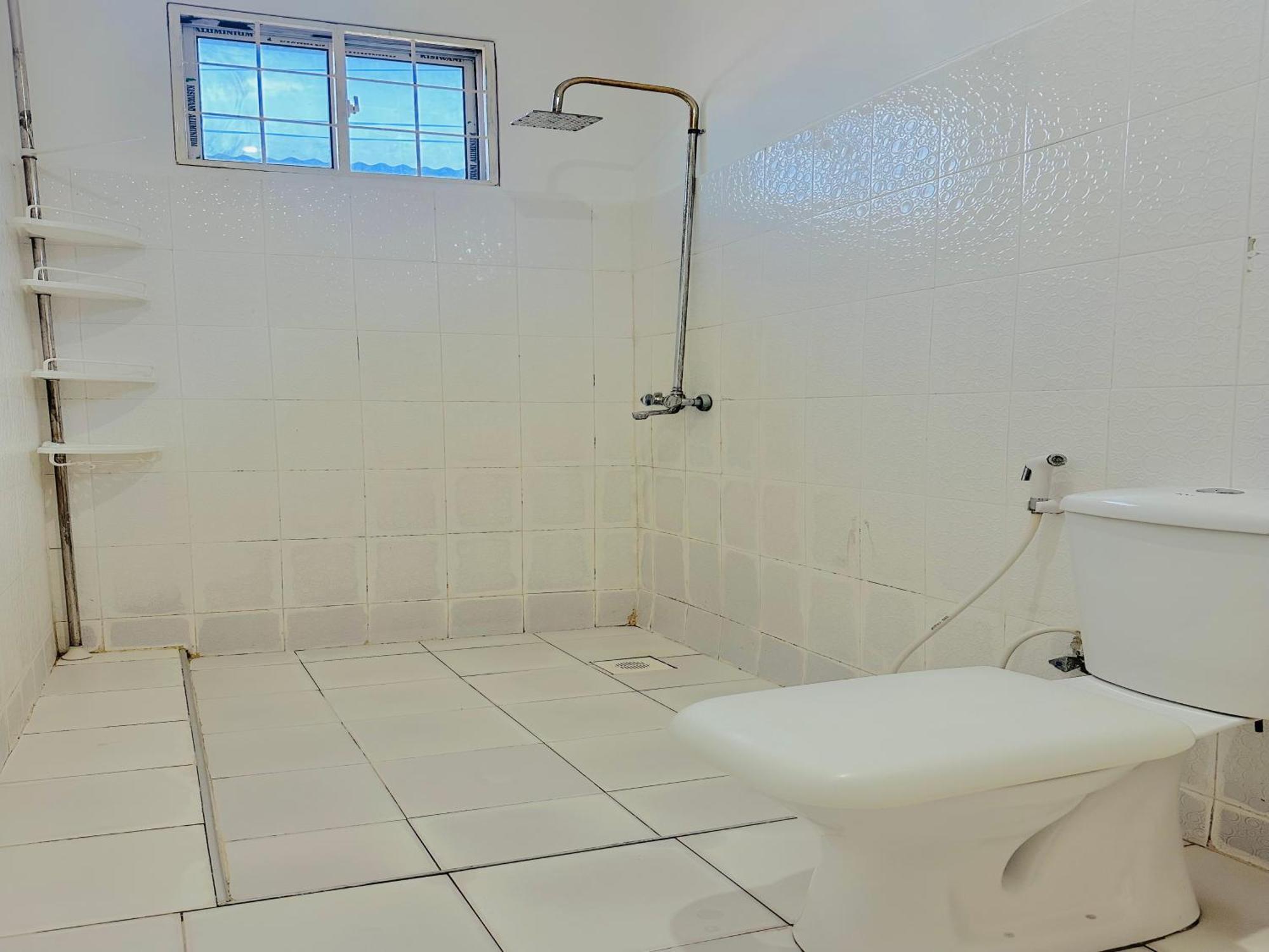 Lighthouse Guesthouse Нунгви Екстериор снимка